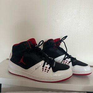 Air Jordan 1 Mens Retro Sneakers Size 11 White Red Black High Top Shoes